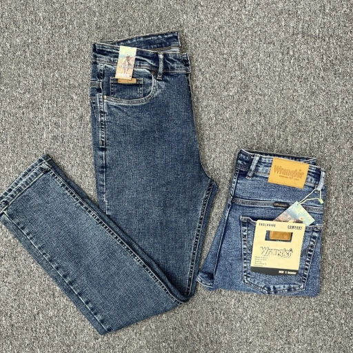 دارای ۹ رنگ