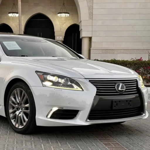 لکسوس LX460L سفید صدفی 8سیلندر مدل 2013