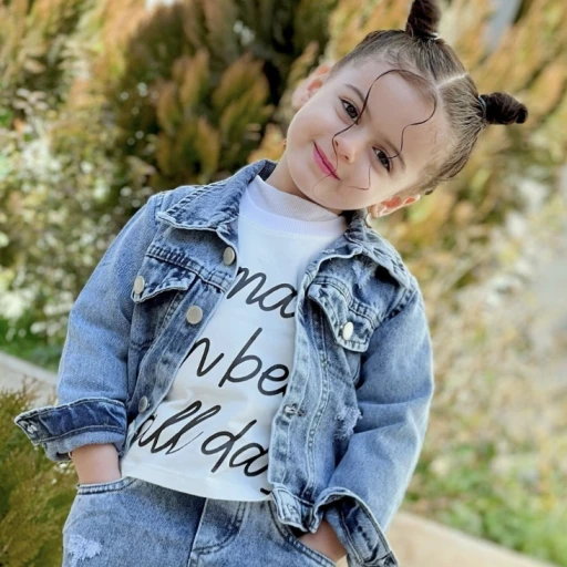 شلوار جین مام فیت  و کت جین دخترانه