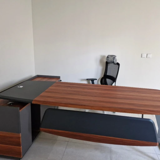 میز و صندلی مدیریت